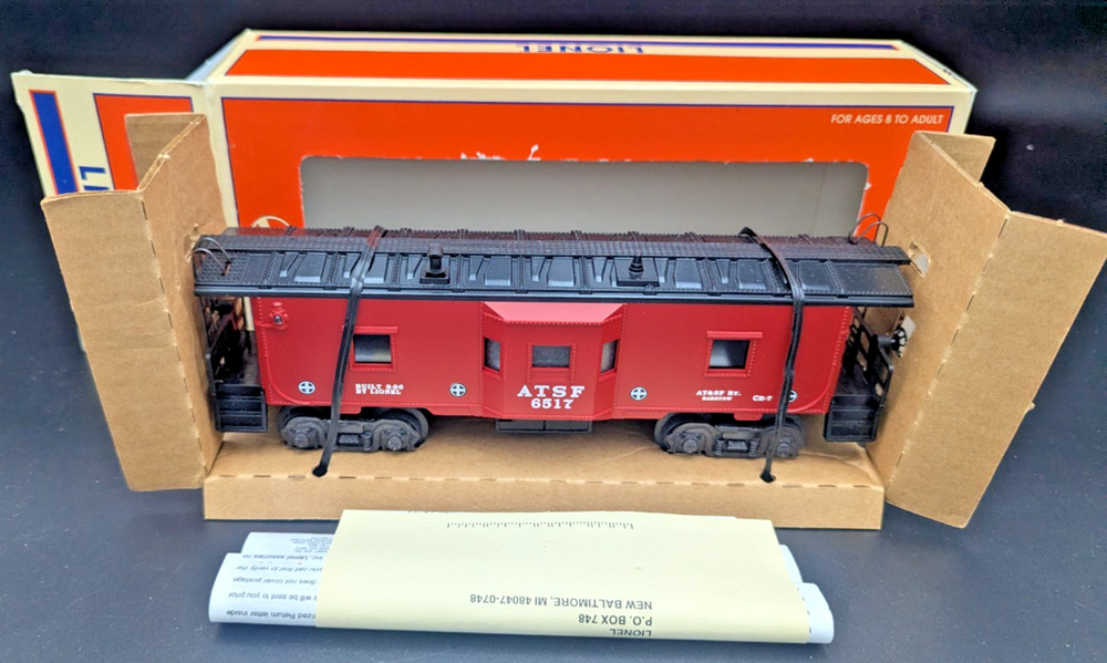 Lionel 6-19732 O Gauge Santa Fe 6517 AT&SF 1996 Bay Window Caboose #6517